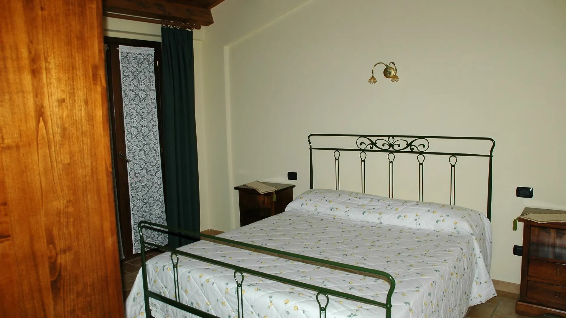 Country house Il Podere Del Falco Guest House Santa Maria Degli Angeli  Italy